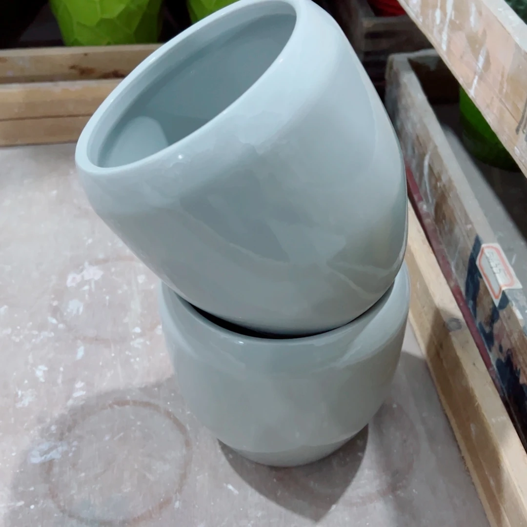 有孔，陶瓷花盆满10米包邮发货