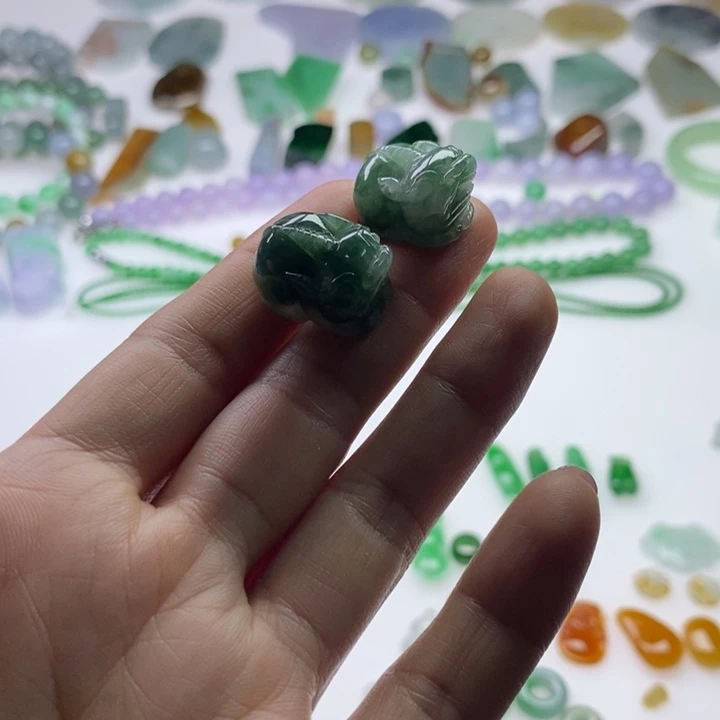 ****水翡翠未镶嵌挂件天然翡翠