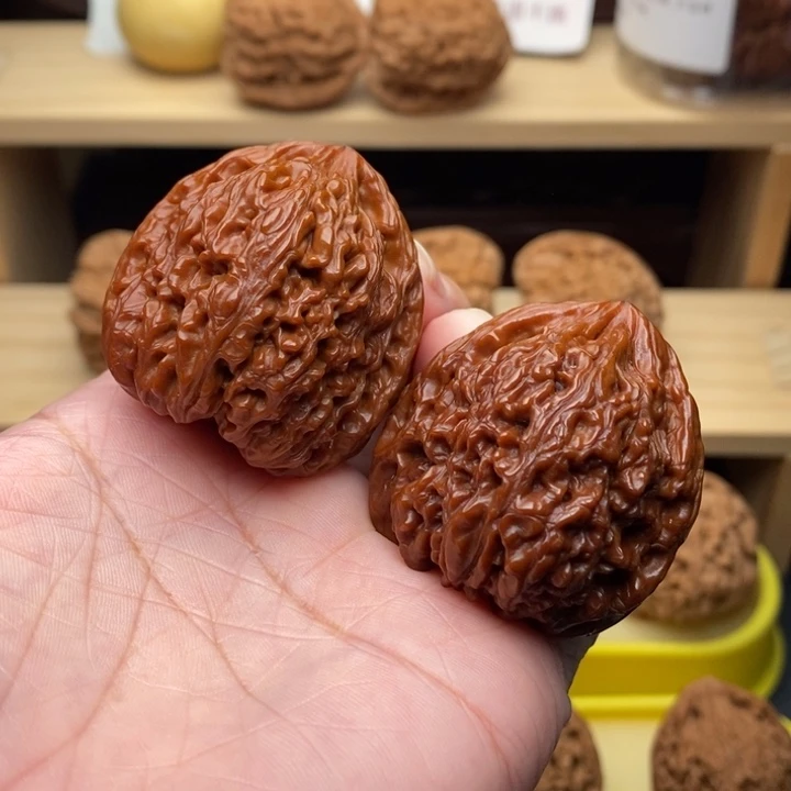 吊坠文玩核桃吉**叔三角拉丝盘红