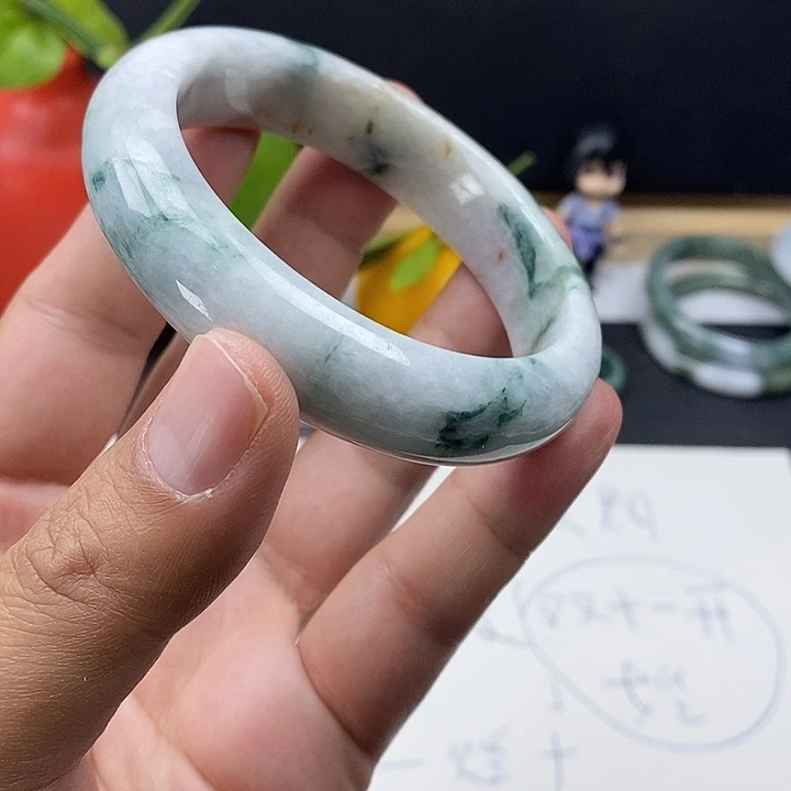 翡翠未镶嵌手镯58.5