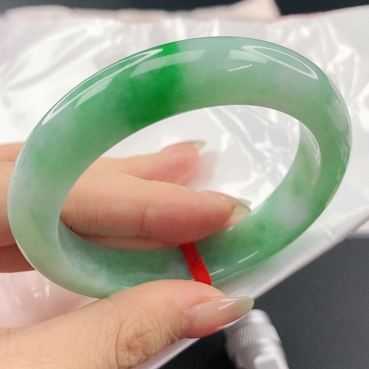 未镶嵌手镯翡翠，894