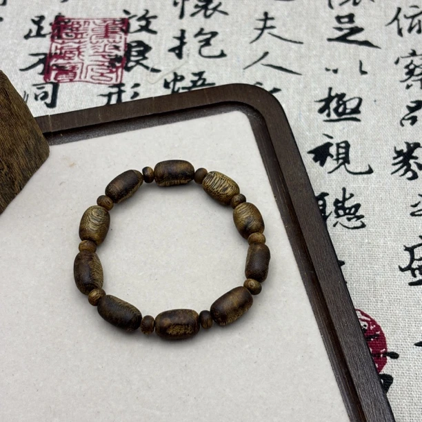 奇楠沉香瘤疤珠手串单圈个性高油脂九分沉爆发力强