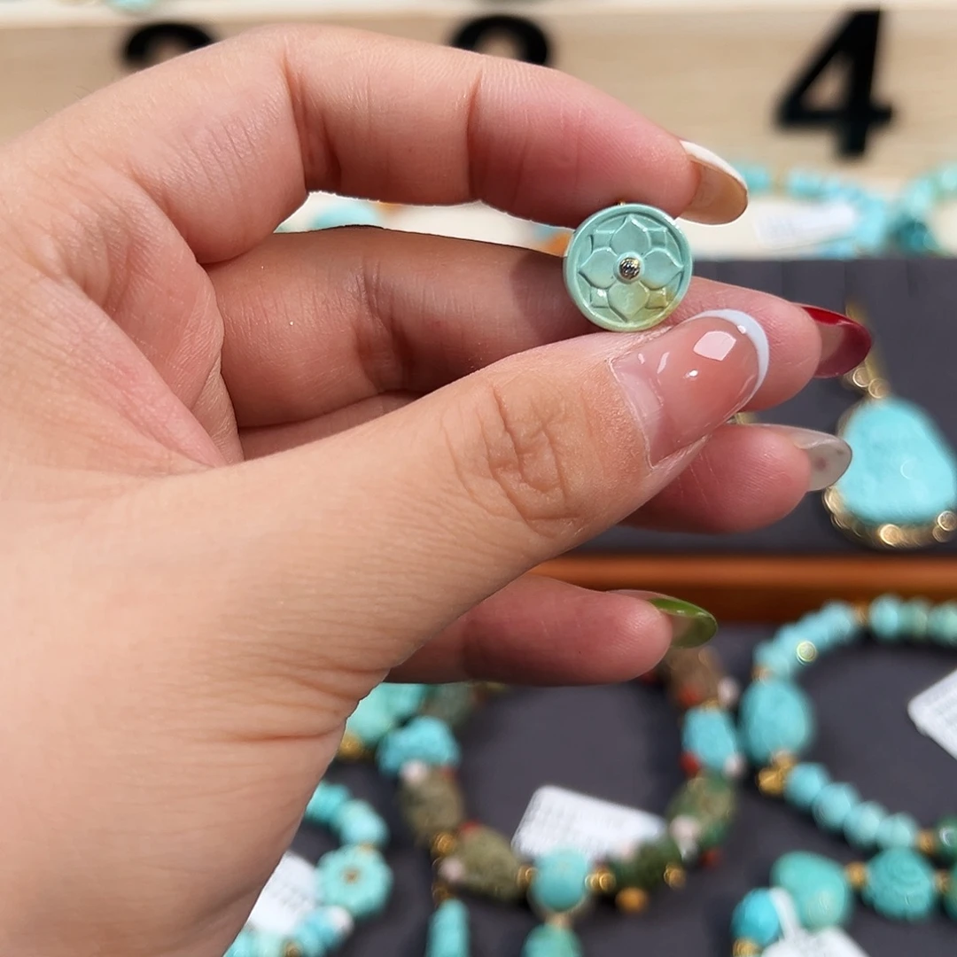 未镶嵌绿松石把件八宝莲花配饰