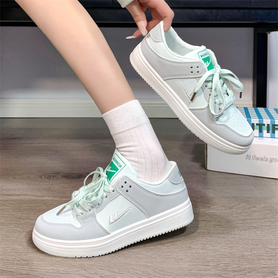 回力废土风女鞋百搭经典鞋学生2026低帮女款超火爆款小众休闲板鞋