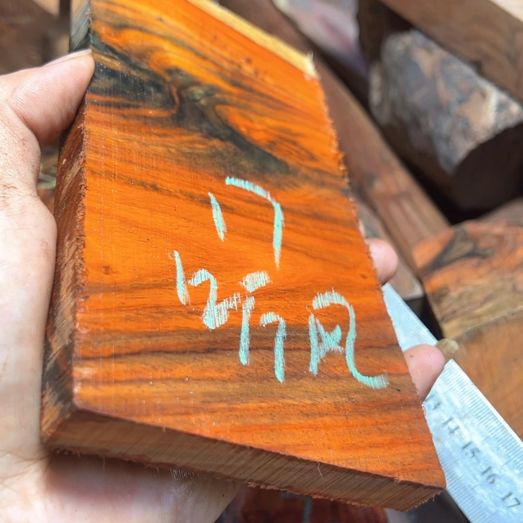 听***风交趾黄檀（大红酸枝）