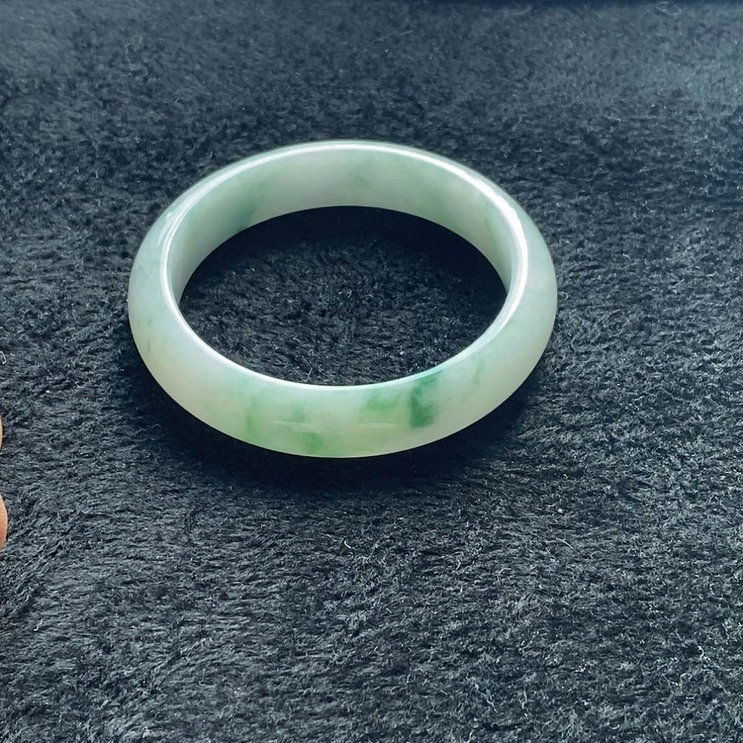 未镶嵌手镯翡翠翡翠手镯