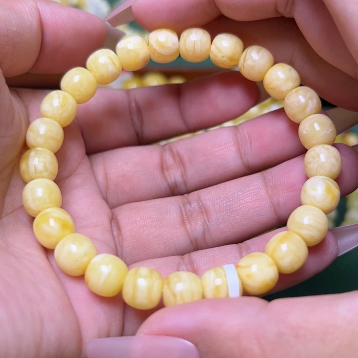 蜜蜡未镶嵌珠宝奇石