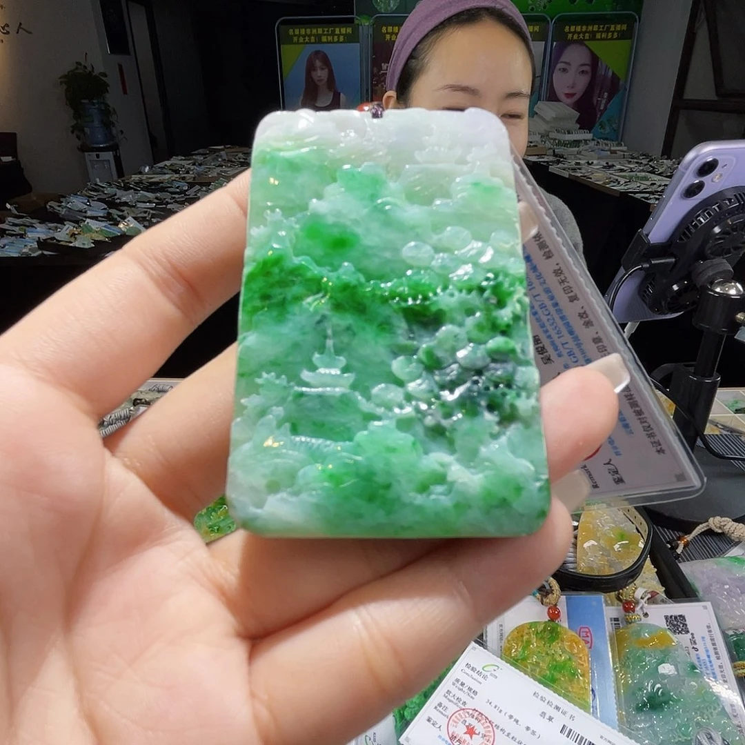 颈饰未镶嵌翡翠一