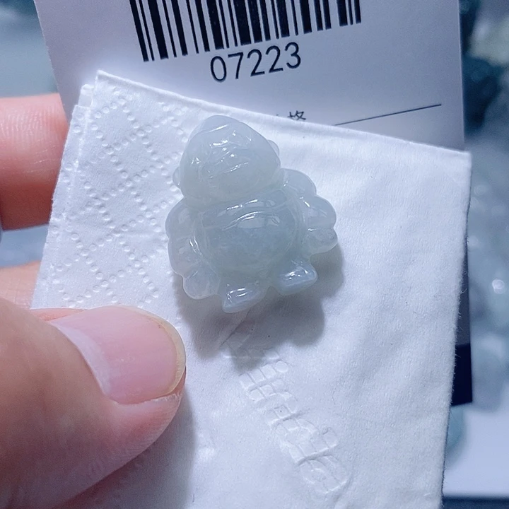 猩***皮翡翠未镶嵌颈饰天光墟翡翠市场现金代购