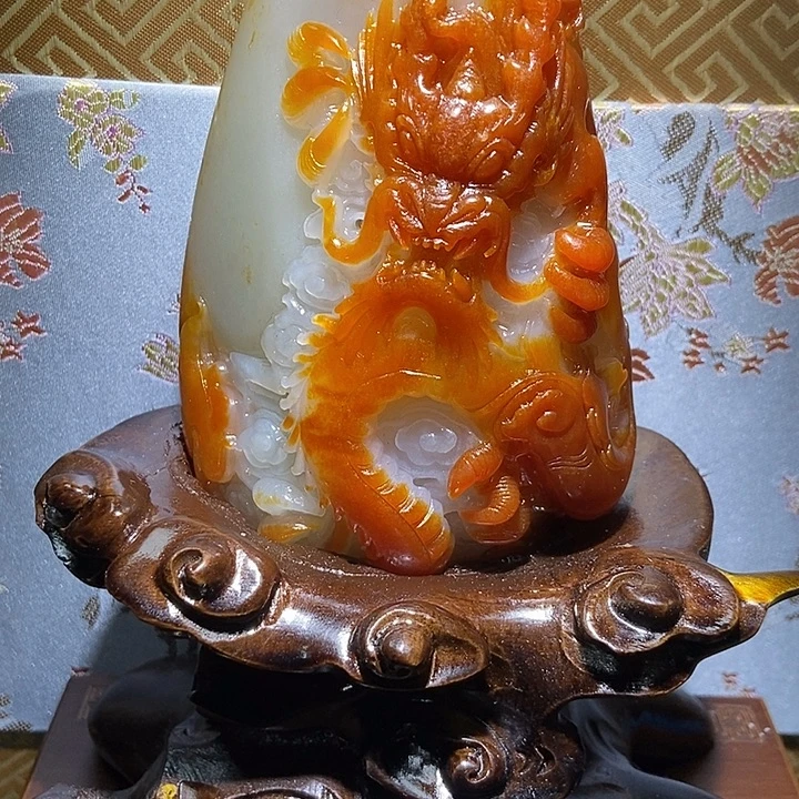 小***6和田玉未镶嵌颈饰