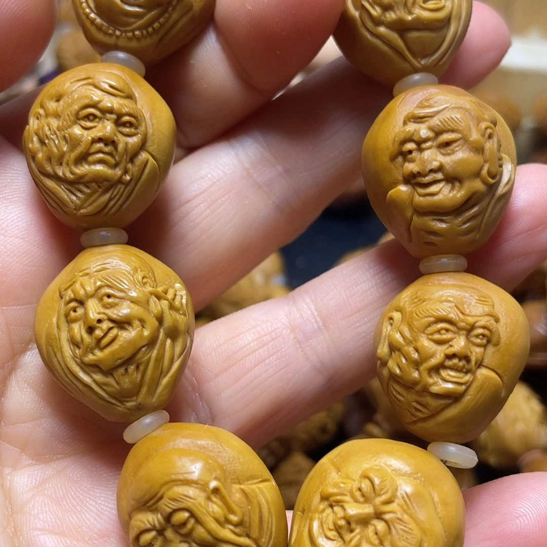 手串橄榄核qerttyu