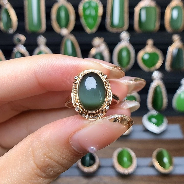 和田玉首饰18K金镶嵌