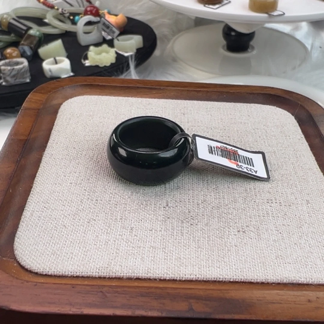 和田玉未镶嵌戒指w47黑青轮胎17.3不退换