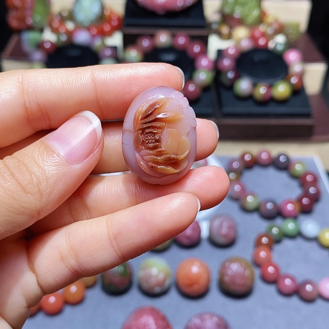 玛瑙/玉髓未镶嵌盐源玛瑙牡丹花蛋蛋