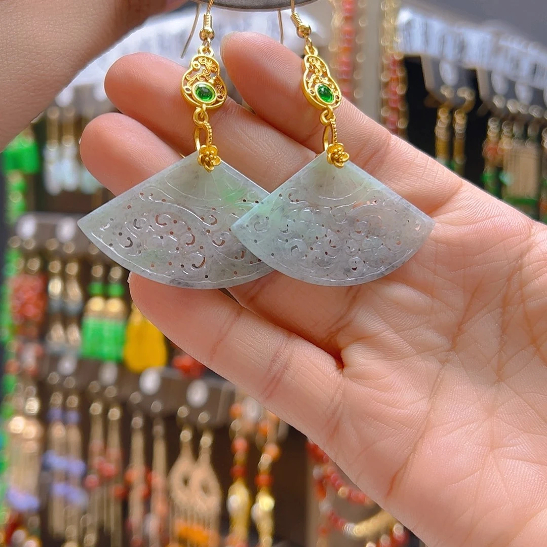 未镶嵌翡翠耳坠翡翠