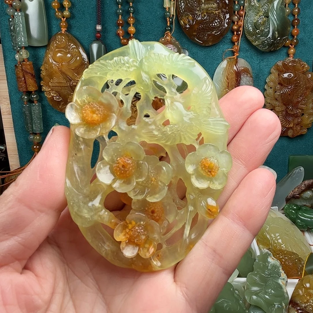 蛇纹石玉未镶嵌颈饰