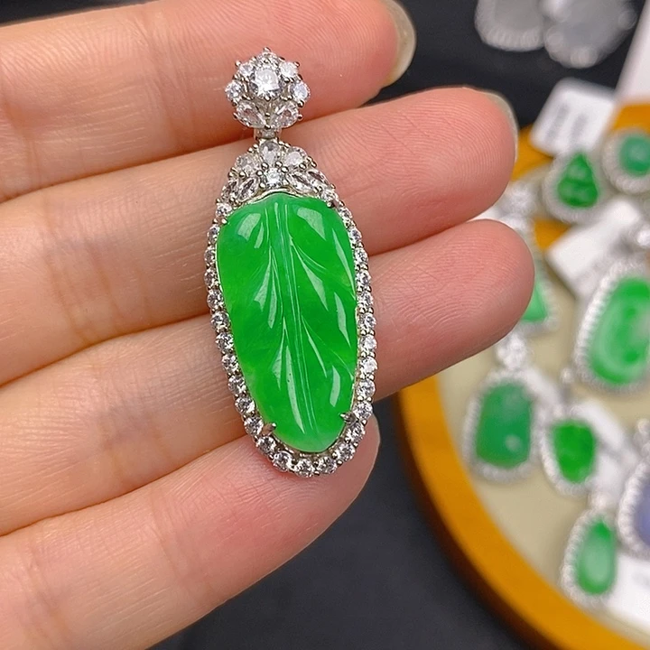 翡翠银S925镶嵌颈饰