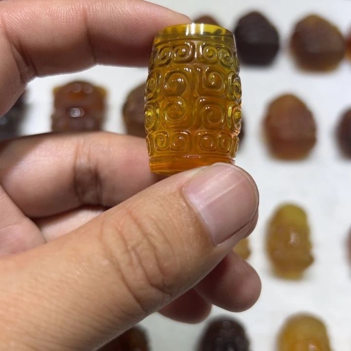 未镶嵌颈饰琥珀忆**君琥珀吊坠