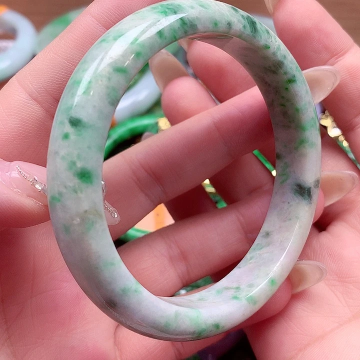 未镶嵌手镯翡翠翡翠手镯