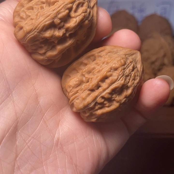 文玩核桃吊坠放**机鸡心