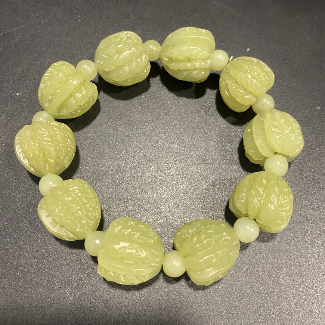 GY0057和田玉手串