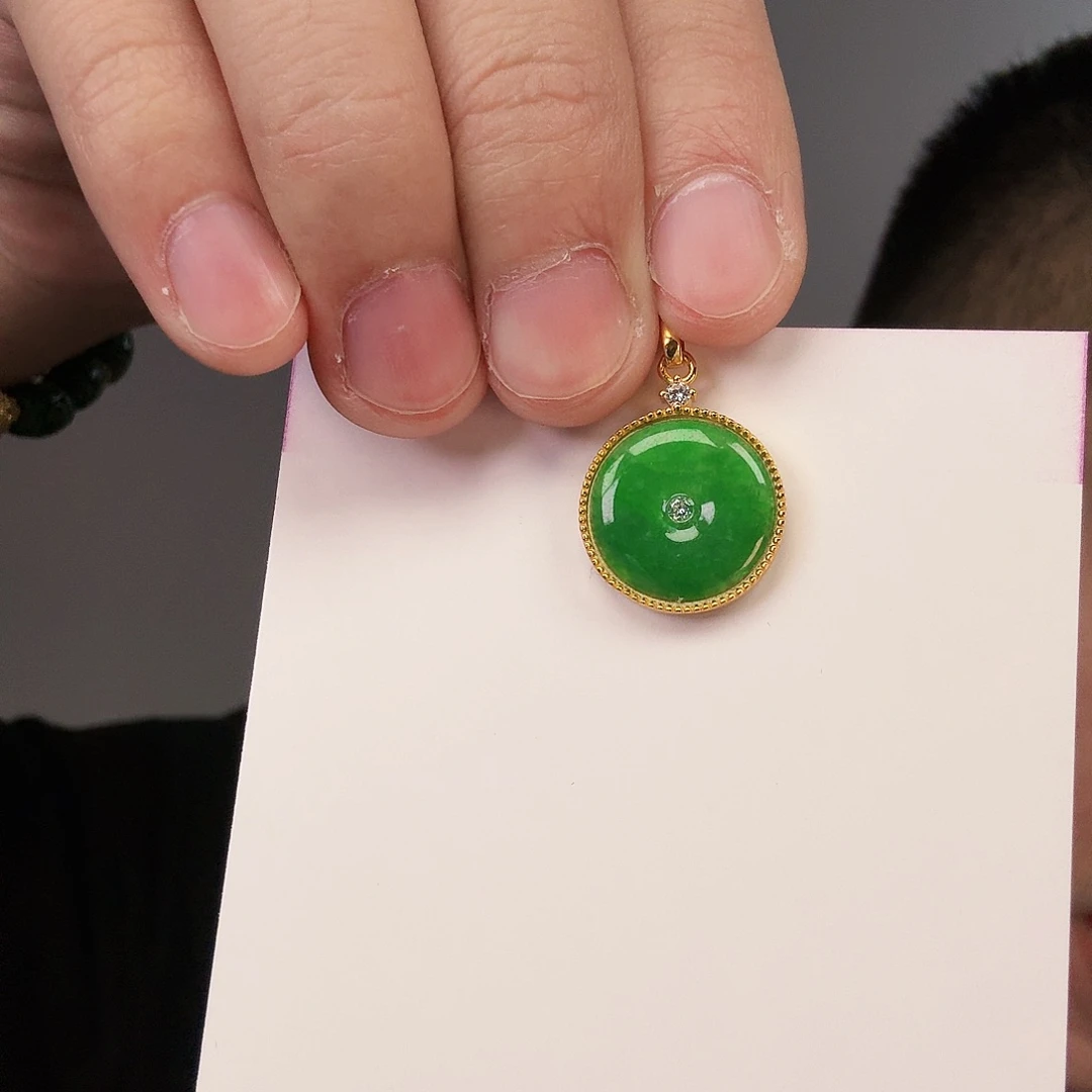 翡翠颈饰银S925镶嵌一件