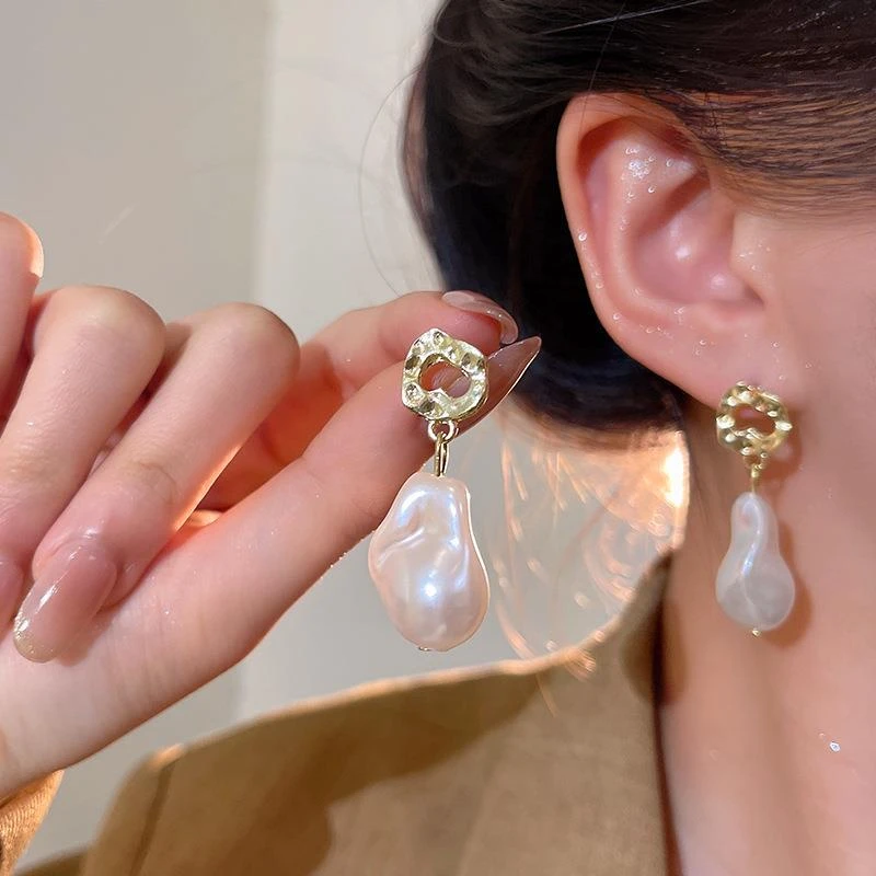 铜合金锆石耳饰 法式复古耳环女不规则气质金属耳钉新款爆款耳饰
