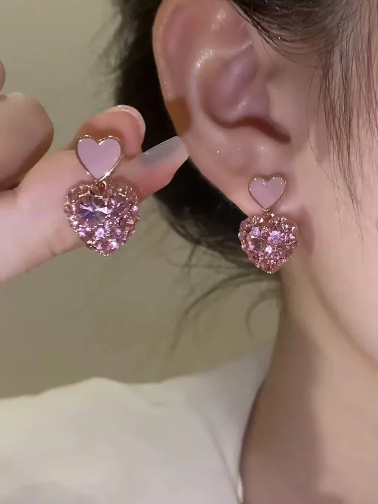铜合金合成锆石耳饰 粉色锆石爱心银针耳钉女新款潮气质R00400