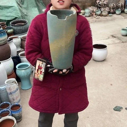 口16高38瑕疵盆子。