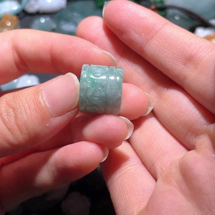 【闪购商品】翡翠颈饰未镶嵌?***?天然翡翠