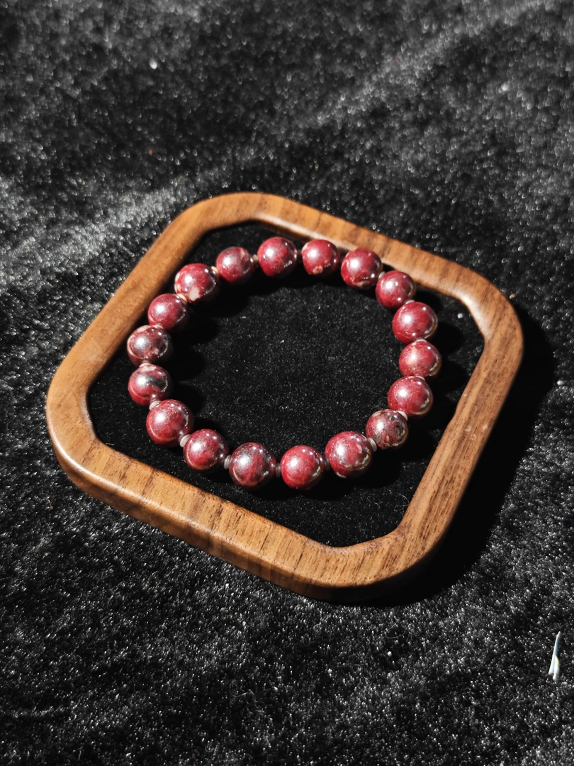 天然辰砂朱砂原矿原石手串