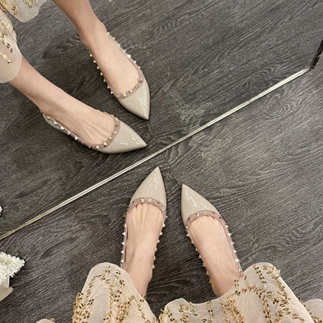 2025夏季新款铆钉法式浅口尖头单鞋时尚春季百搭凉鞋低跟平底鞋女