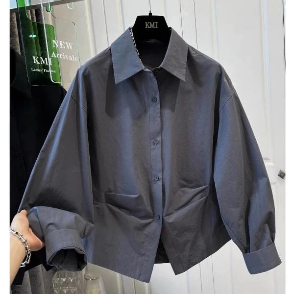 2025小众设计感褶皱收腰宽松衬衫女衬衣纯色单排扣翻领早秋新款