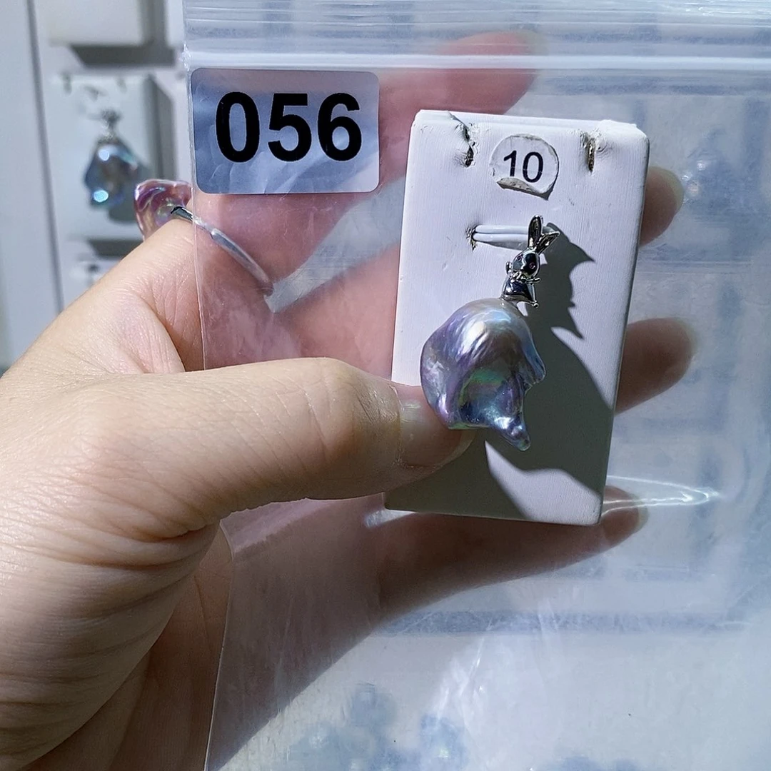淡水珍珠合金颈饰晓*