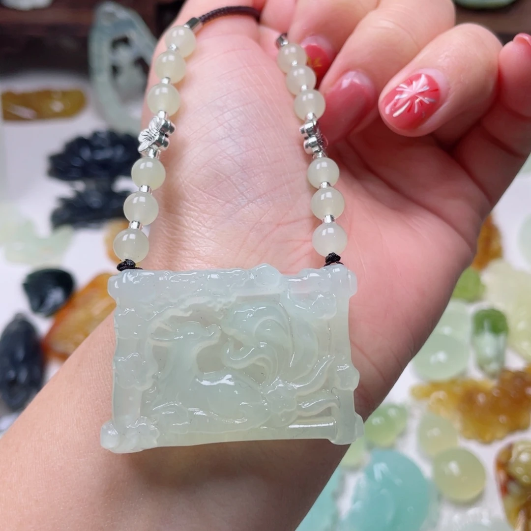 蛇纹石玉颈饰未镶嵌