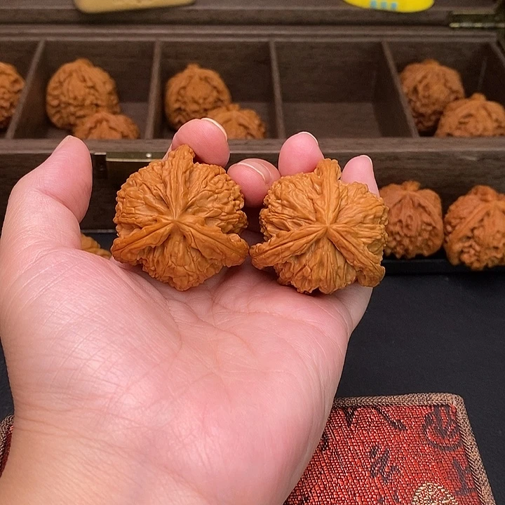 给***哥把件文玩核桃白奔