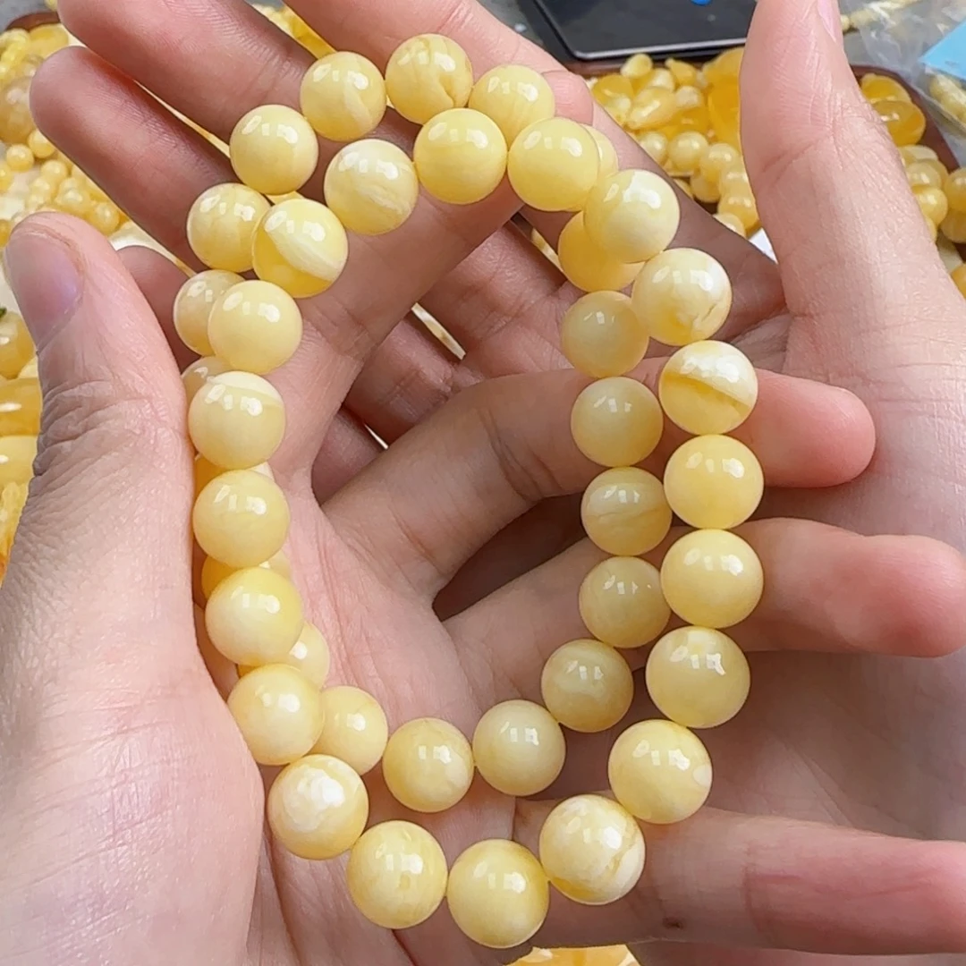 蜜蜡未镶嵌珠宝奇石多样性发一