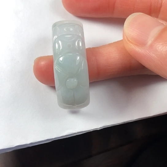 翡翠未镶嵌颈饰缅甸A货，每天下午1点半开播