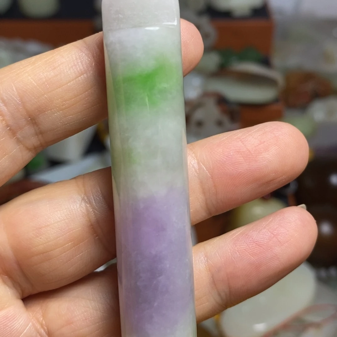 颈饰未镶嵌和田玉（糖玉）