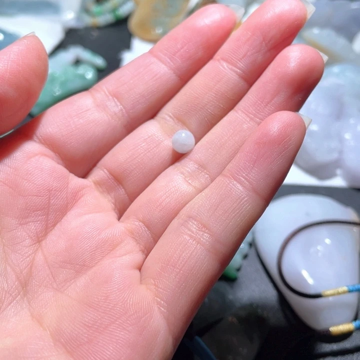【闪购商品】翡翠颈饰未镶嵌呆*子天然翡翠