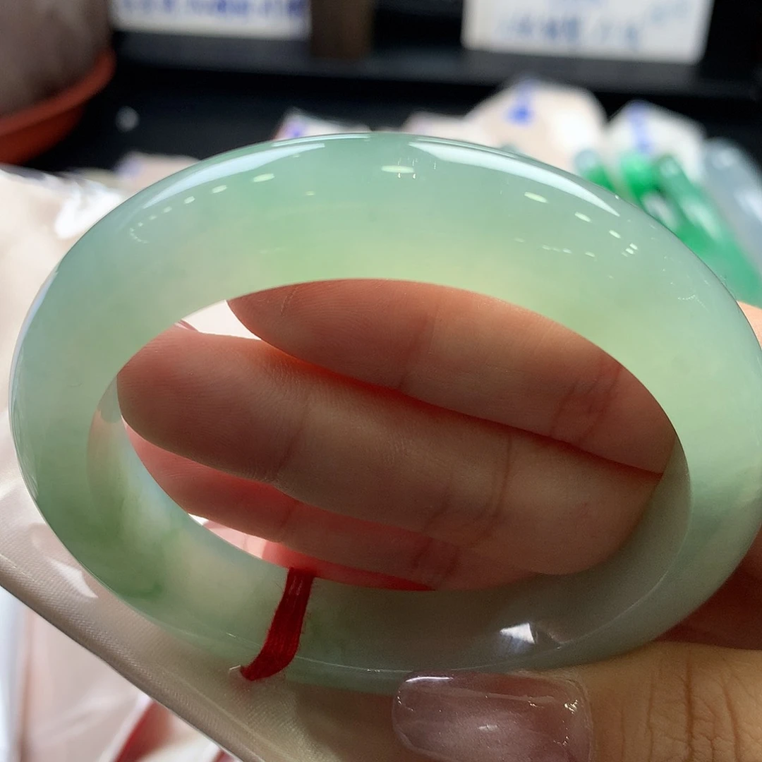 翡翠手镯未镶嵌57.5正圈
