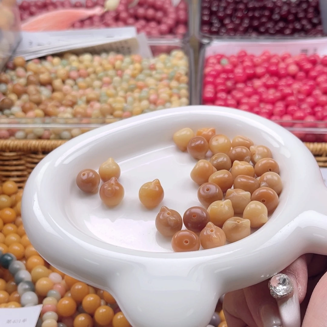 白玉菩提吊坠z12mm30颗。小猫头福利不售后