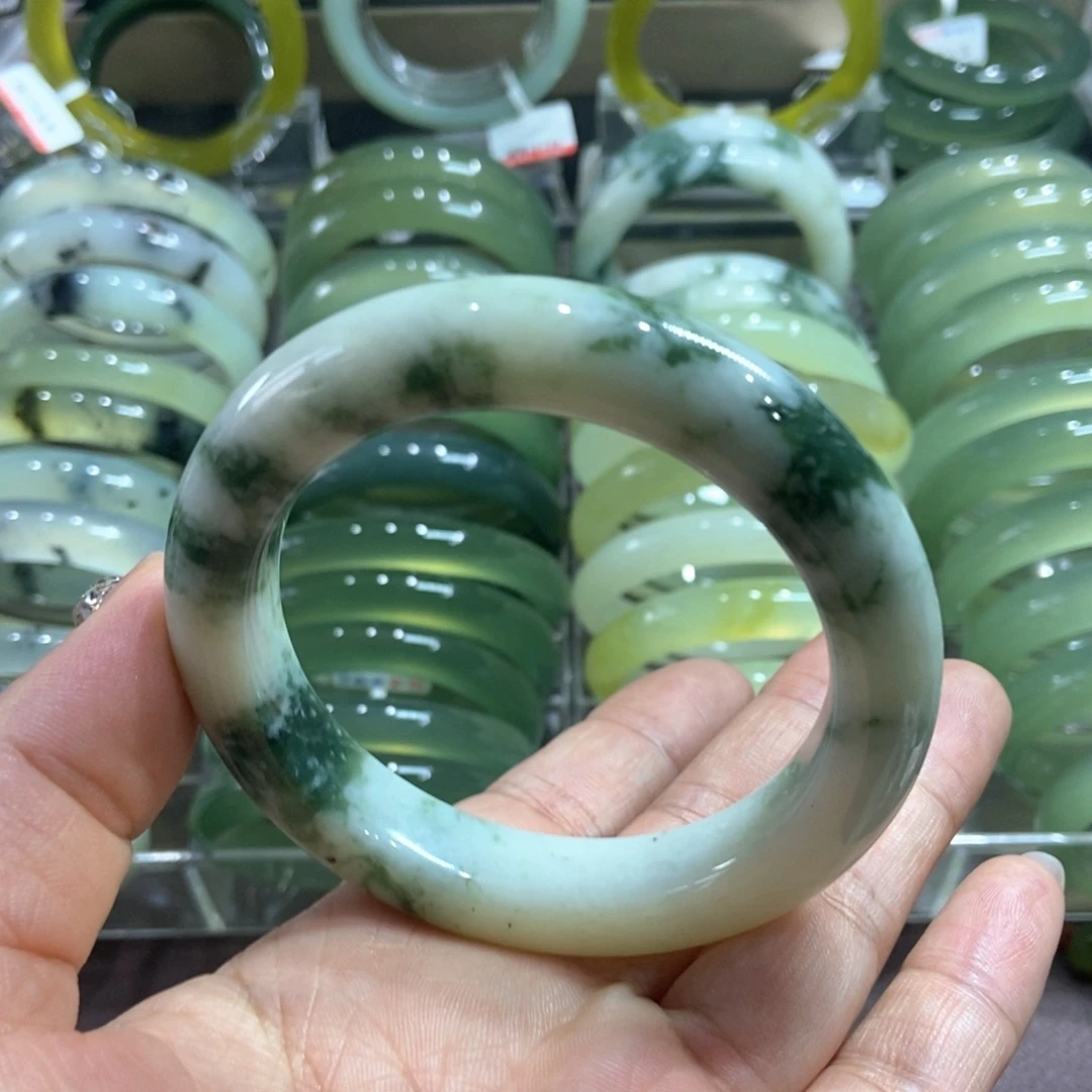 岫玉未镶嵌手镯59