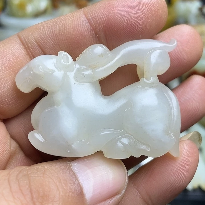 颈饰未镶嵌和田玉