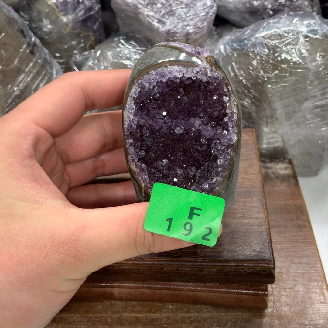 紫晶大型摆件（非配饰）未镶嵌