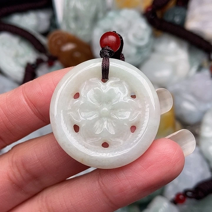 颈饰未镶嵌翡翠翡翠