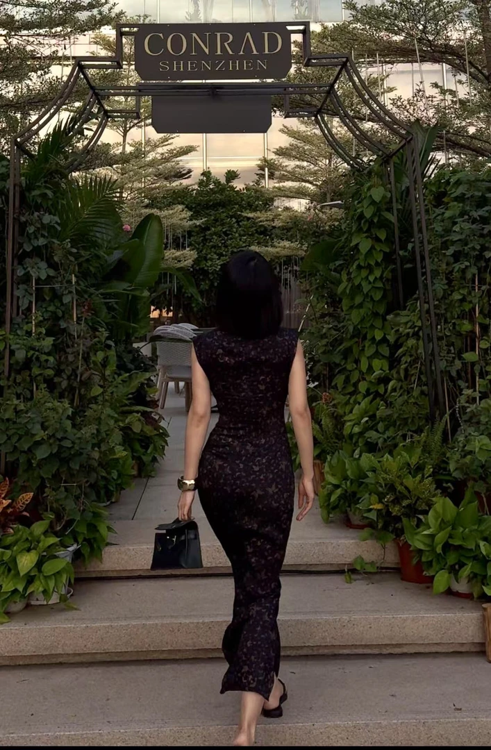 Eio 25原创设计师款庄生晓梦·迷蝴蝶 修身显瘦优雅连衣裙116E0620