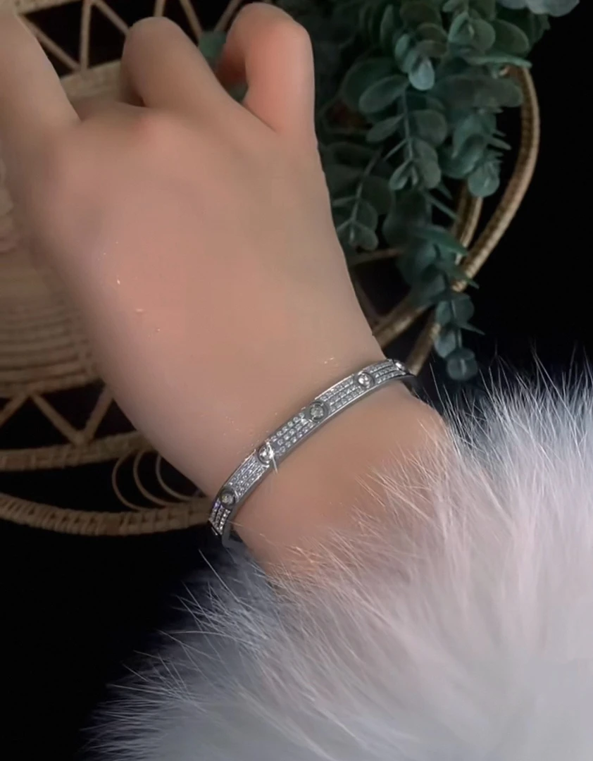 钛钢手镯 带细节手镯322