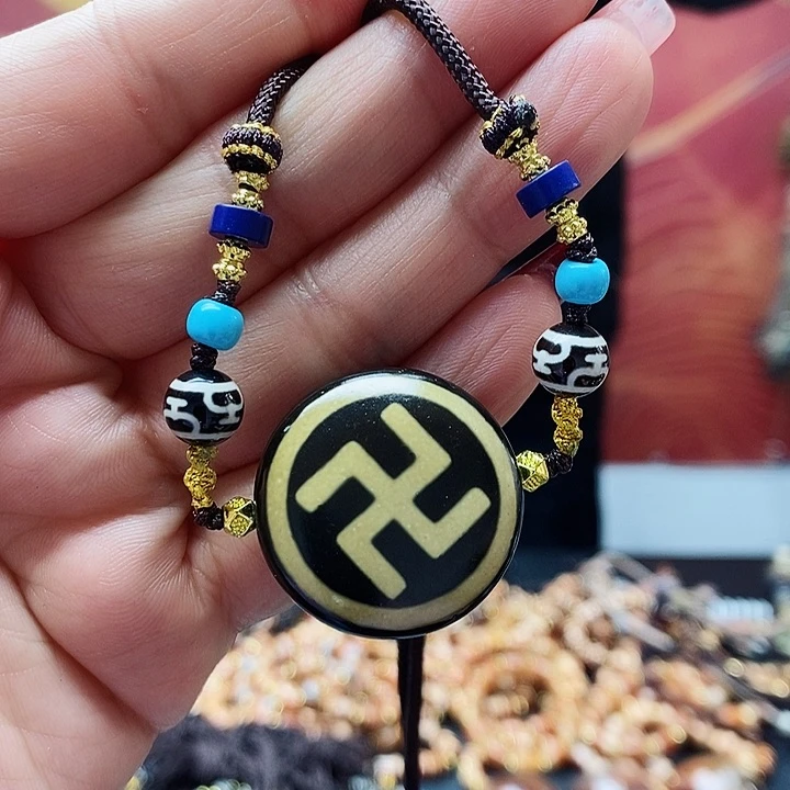 玛瑙/玉髓颈饰合金