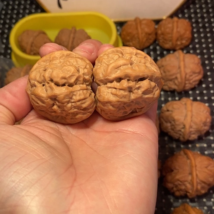 把件文玩核桃四开大腿肌肉蛙